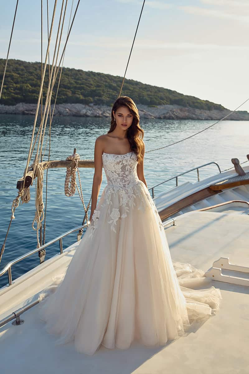 Brautkleid Eddy K. Violeta